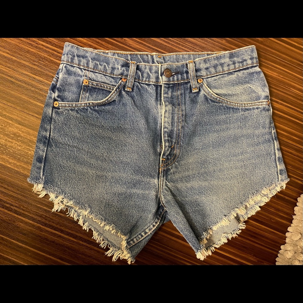 Levi’s cutoff shorts orange tab